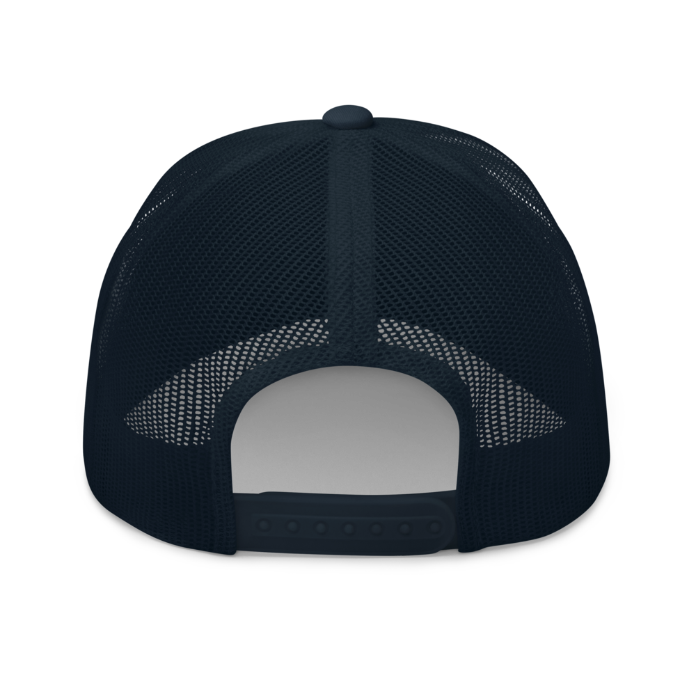 structured everyday cap with subtle expression